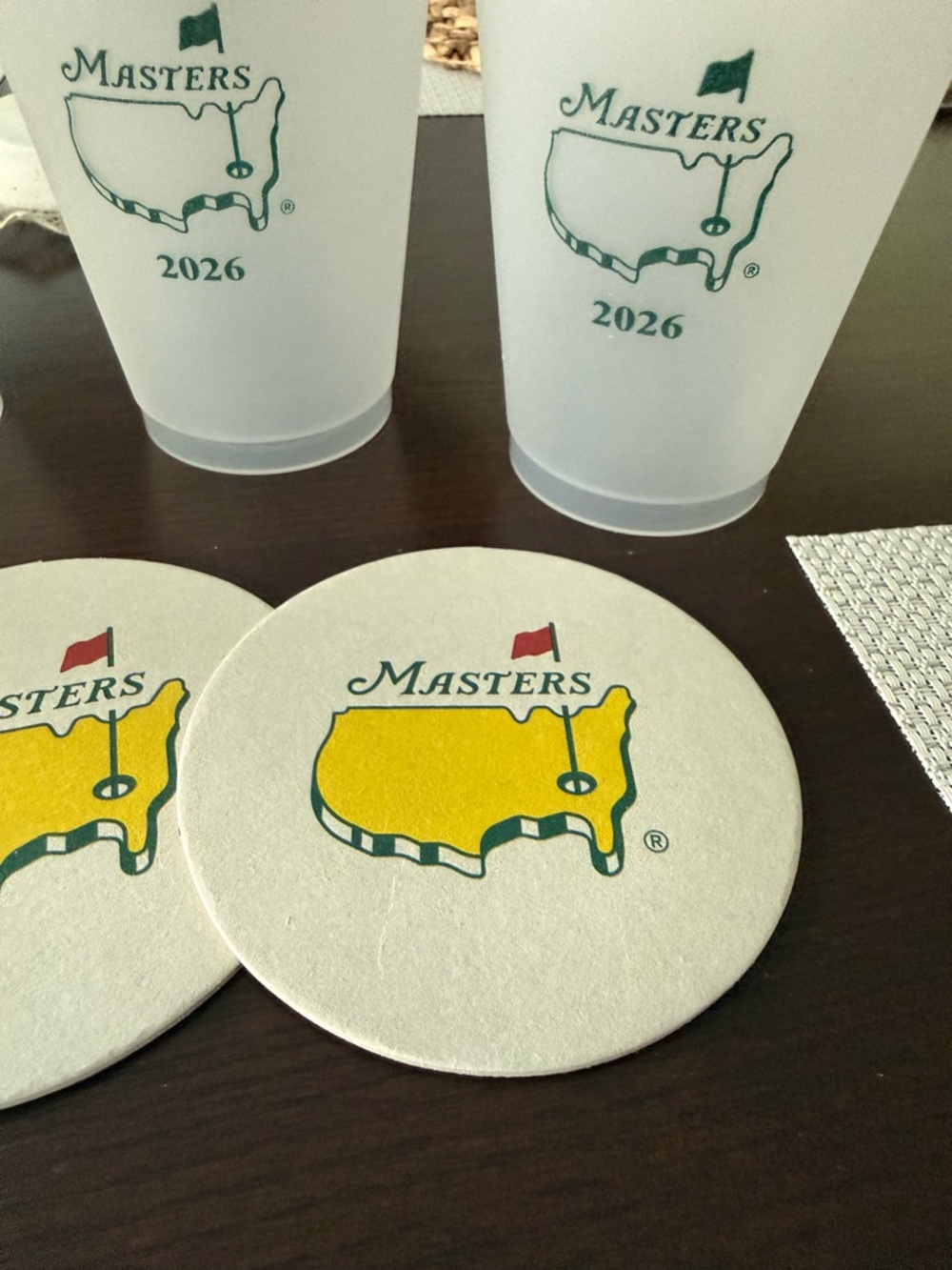 2026 Masters Plastic Souvenir Cups and 4 Coasters - Picture 4 of 5